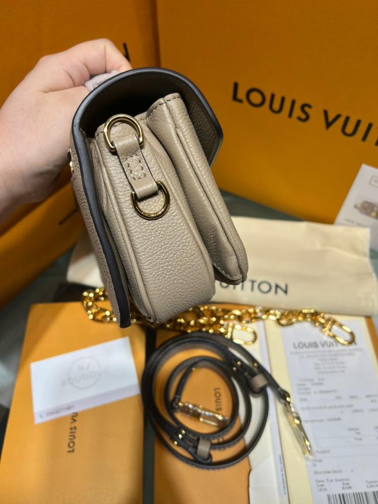 LV BAG