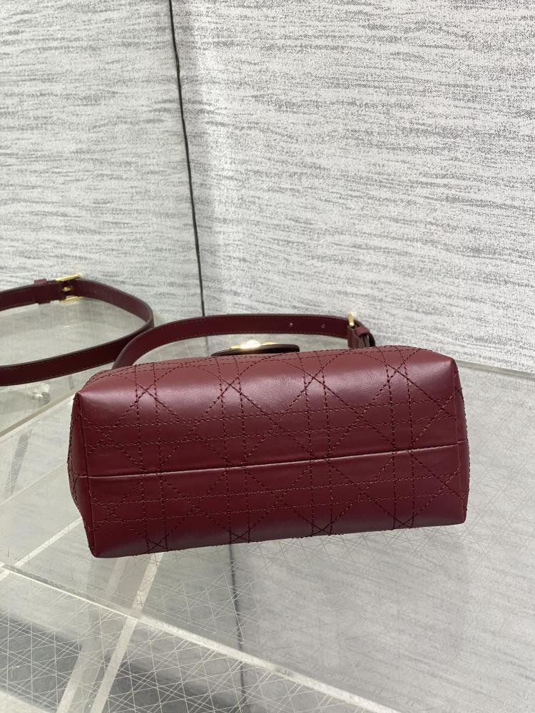 Dior bag