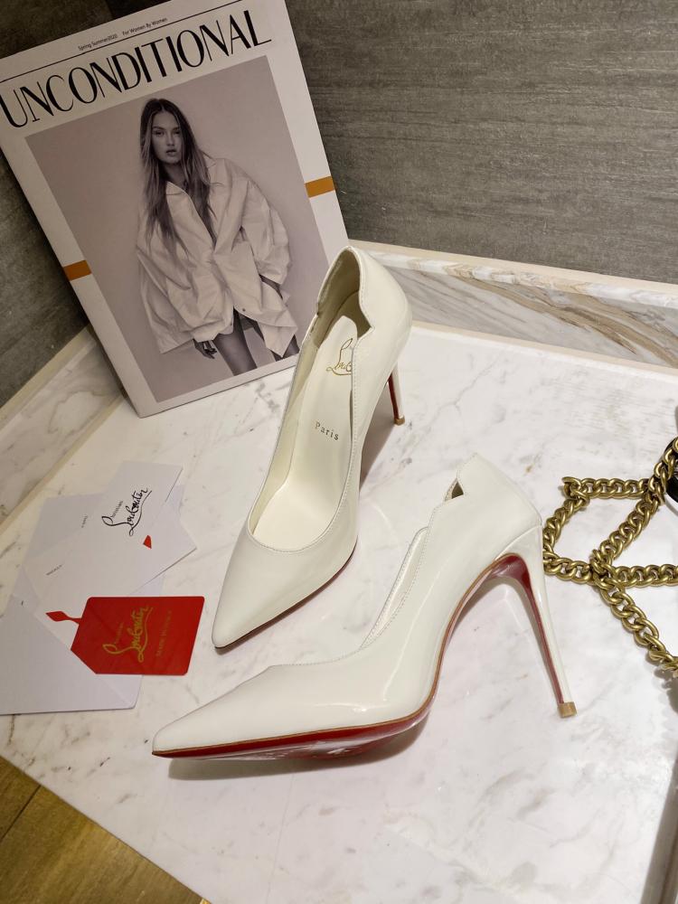 هيلز charistian Louboutin