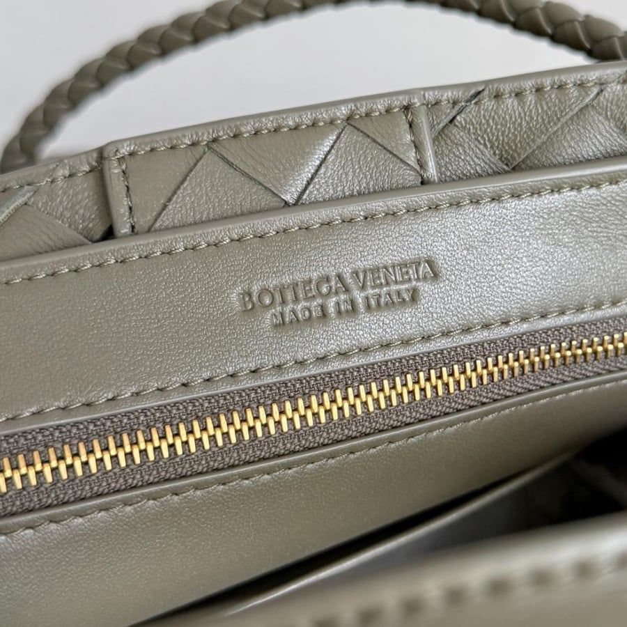 Bottega Veneta 25cm