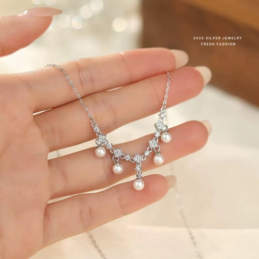 Royal Pearl Cascade Necklace Silver 925