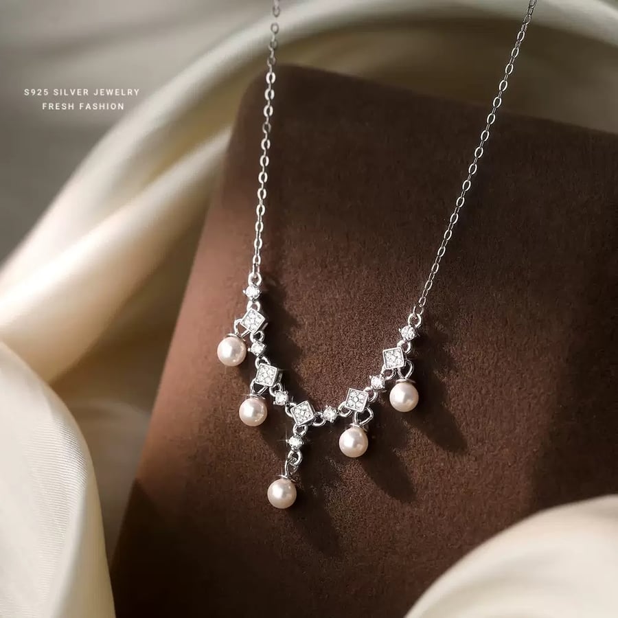 Royal Pearl Cascade Necklace Silver 925