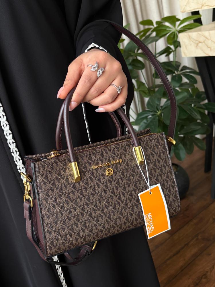 مايكل كورس ماستر كواليتي الوان متعدده