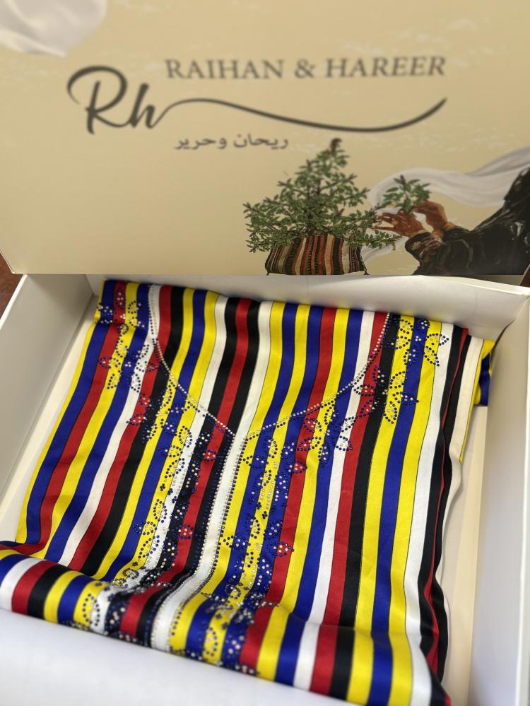 Striped thobe