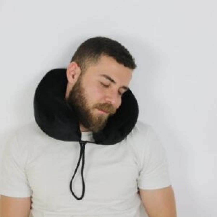 HT402 Black Elevated Travel Pillow