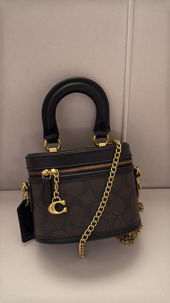 شنطة كوتش COACH