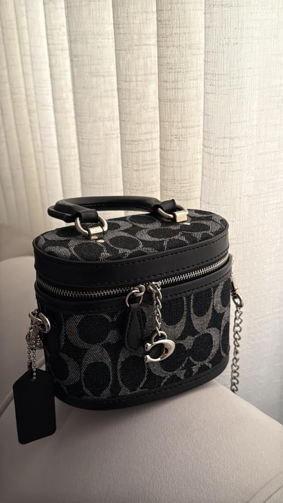شنطة كوتش COACH