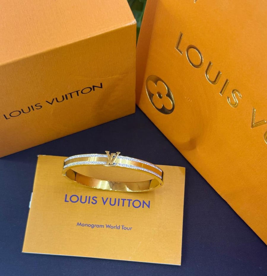 اسواره Louis Vuitton