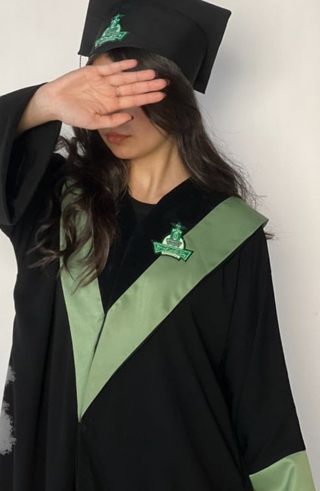 عبايات تخرج جامعة تطريز وتصميم حسب اختياركم