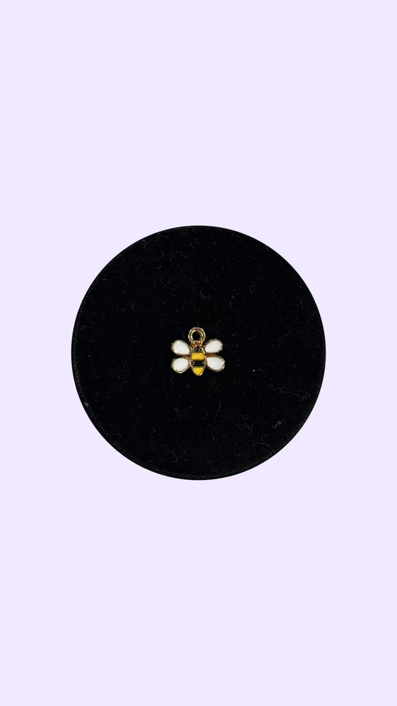 A small bee