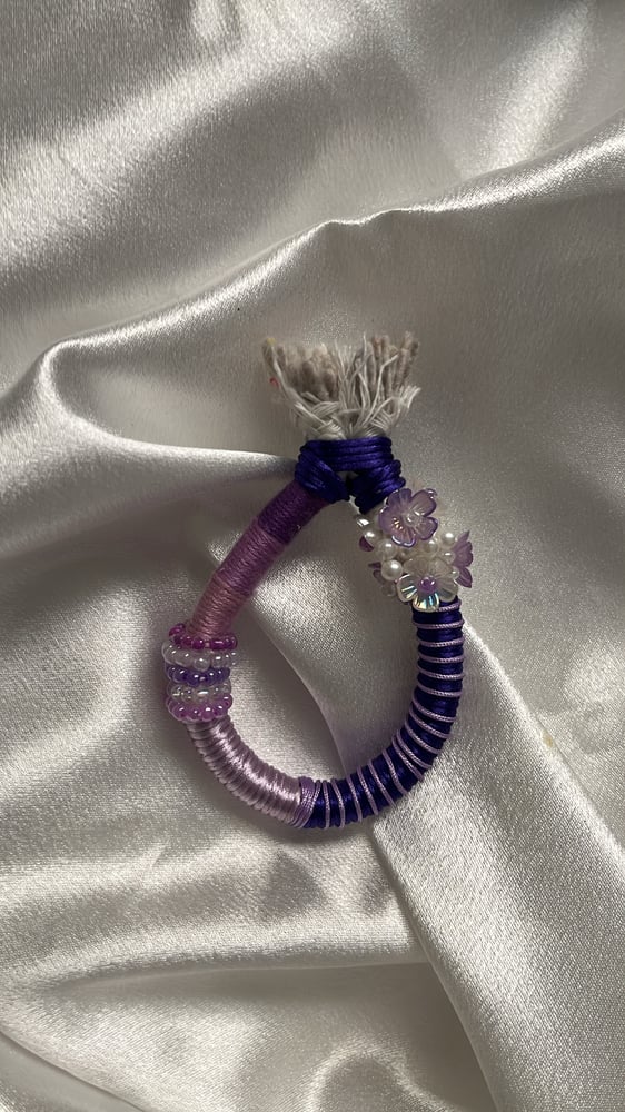 Violet pendant
