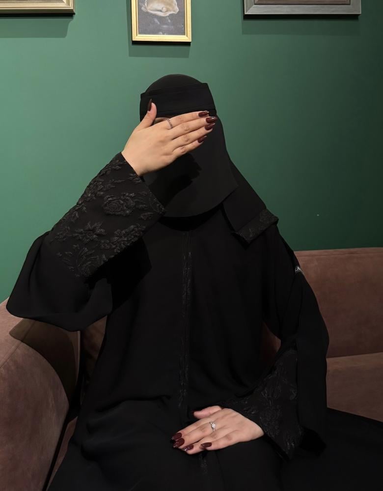 عباية مارس ورد