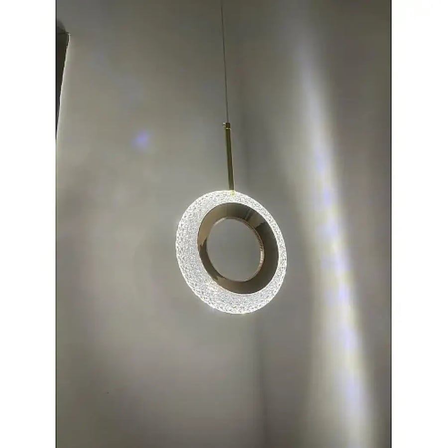 ثريا مودرن لون أسود بتصميم حلقي وإضاءة LED مدمجة توفر إضاءة دافئة صورة ثانية