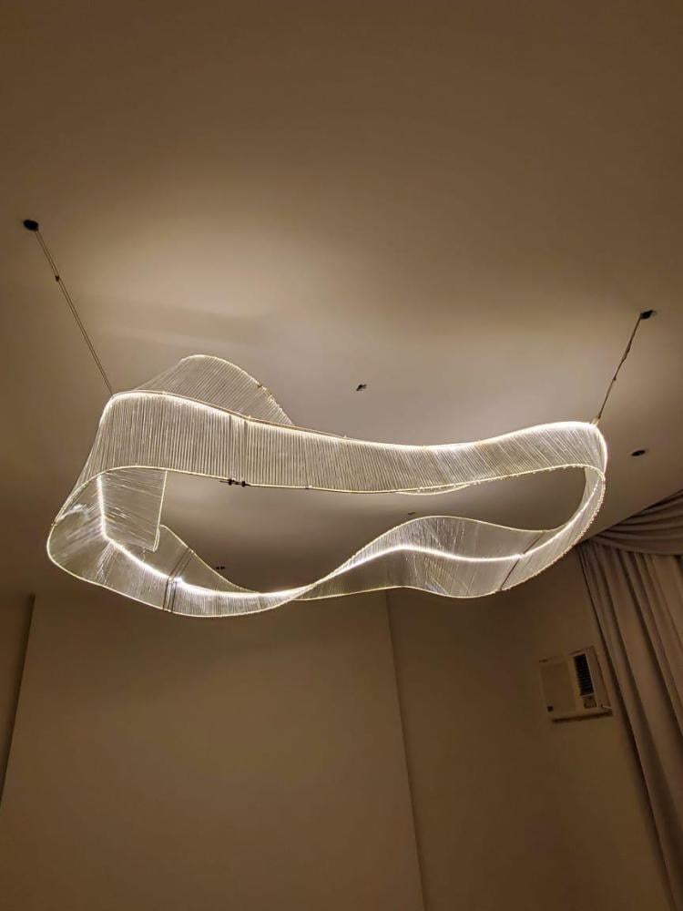 Chandelier crystal shapeable length 6 meters 3 pieces and the piece length is 2 meters, connect with the remaining pieces and shape as requested