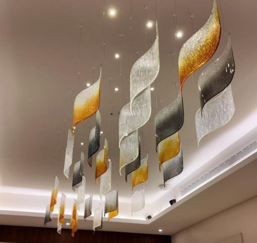 ثريا أوراق ديكورية فاخرة تضيف رونقًا لكل مساحة — Luxury Decorative Leaf Chandelier Adding Charm to Every Space