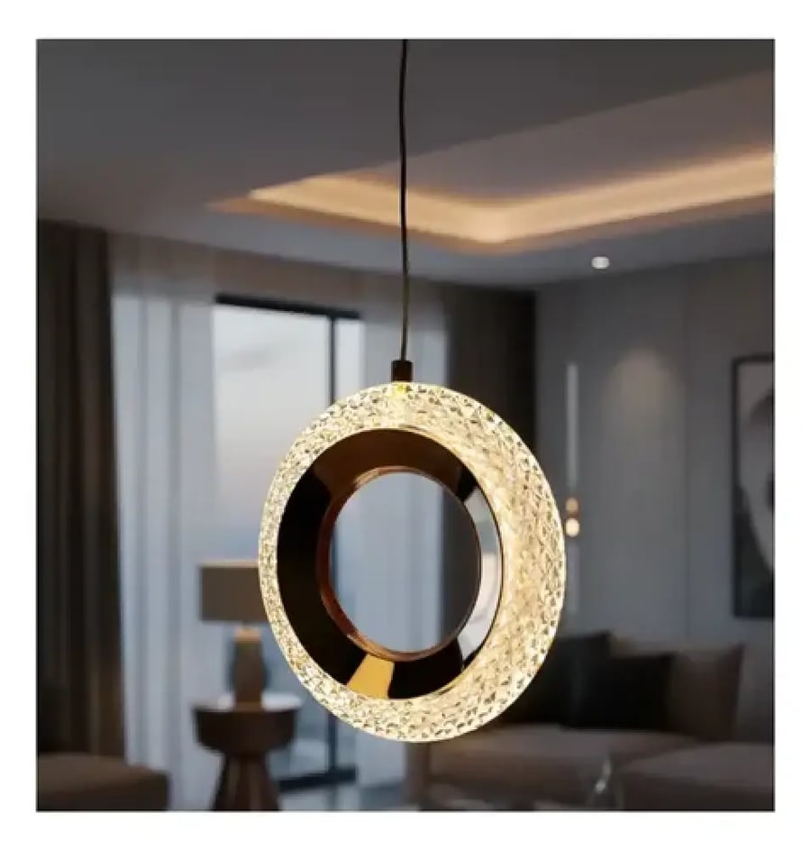 ثريا مودرن لون أسود بتصميم حلقي وإضاءة LED مدمجة توفر إضاءة دافئة من كريستال المدى للإنارة