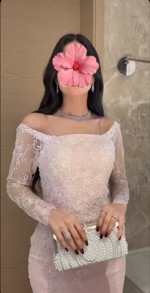 فستان عواطف