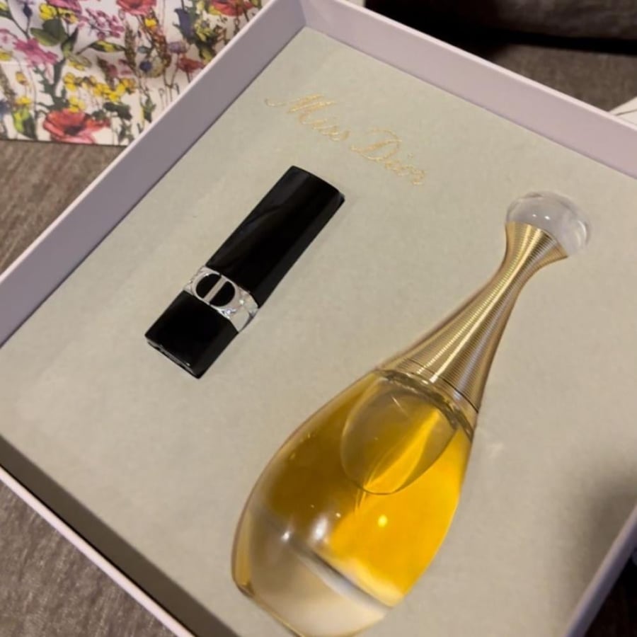بكج مس ديور للنساء عطر وأحمر شفاه
