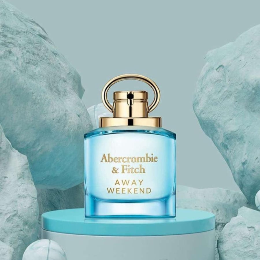 عطر أواي ويكند وومن من نوادر مقتنياتي بحجم 100 مل أو دو بارفان نسائي