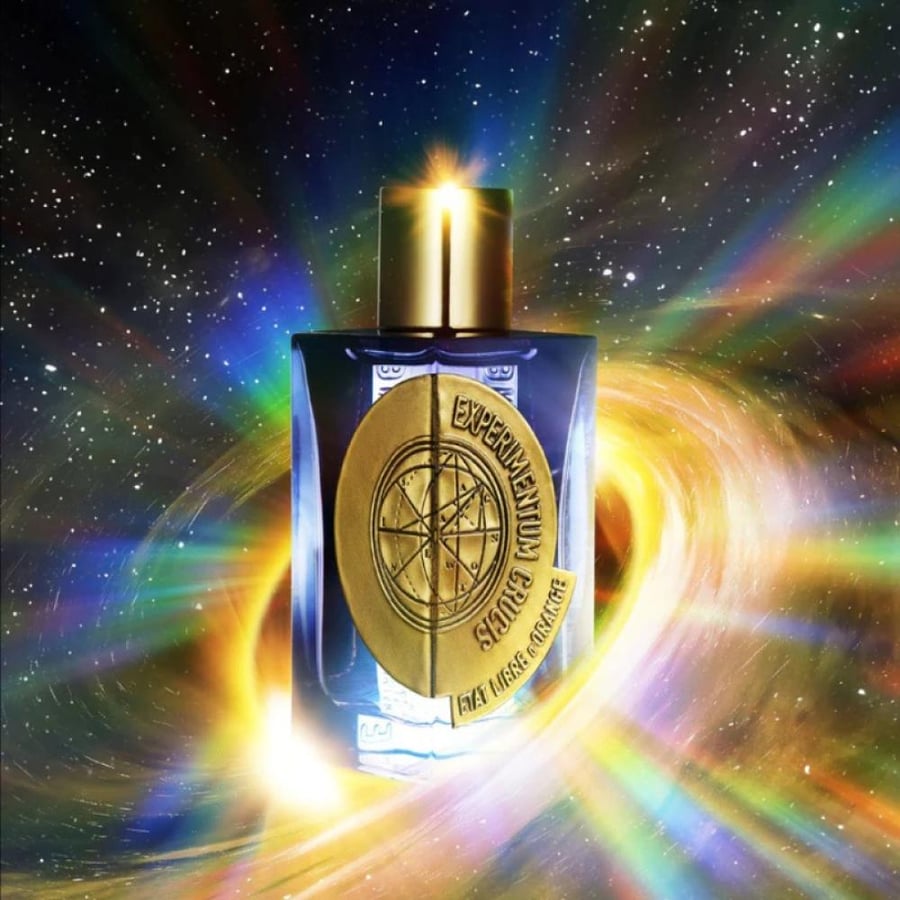 عطر إكسبيريمينتوم كروسيس بتوازن مثالي بين الحلاوة والانتعاش بطابع فاخر