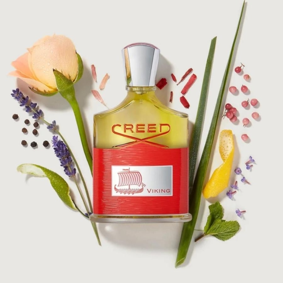 عطر كريد فايكنج الرجالي 100 مل بنفحات زهرية وحارة مع تصميم فاخر وجذاب