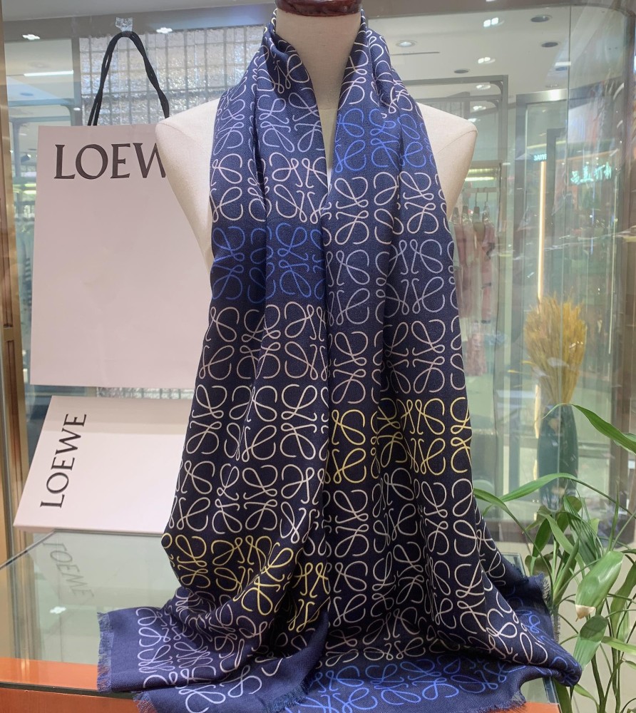 Scarf Loewe 194*43