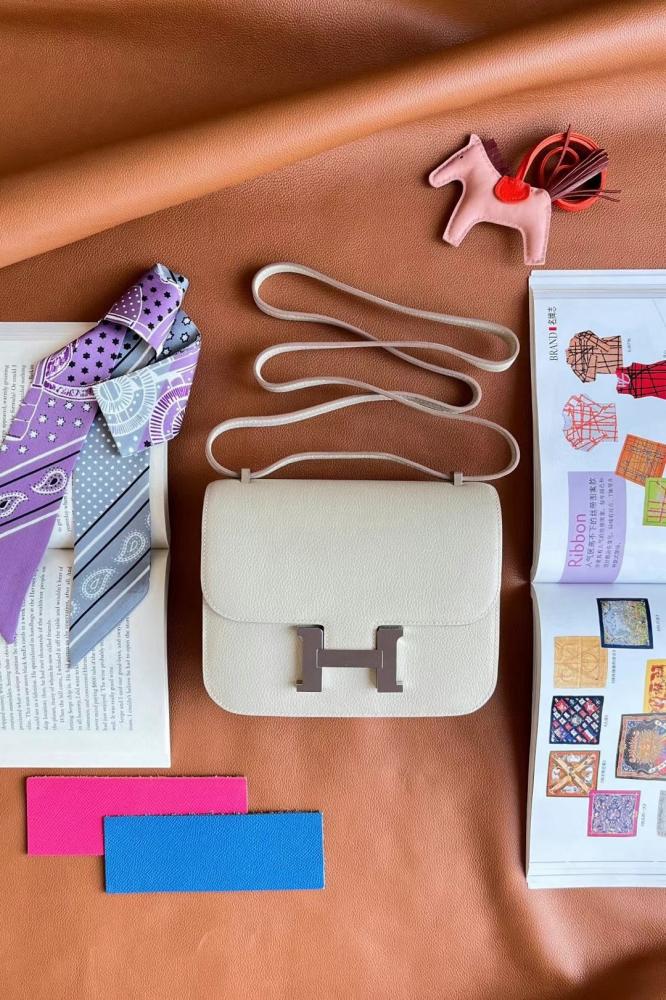 Hermes Constance bag, size 18 cm
