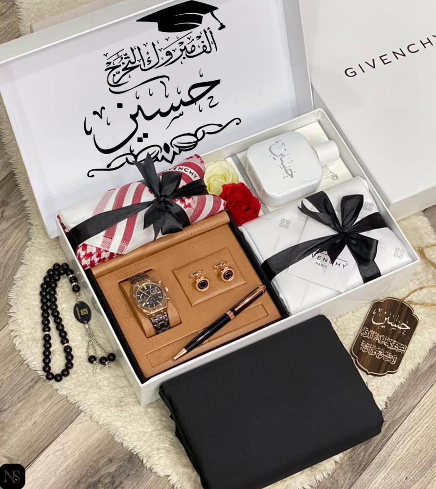 افكار هدايا التخرج افضل للرجال للشباب شماغ ساعه من الثانوية الجامعة
