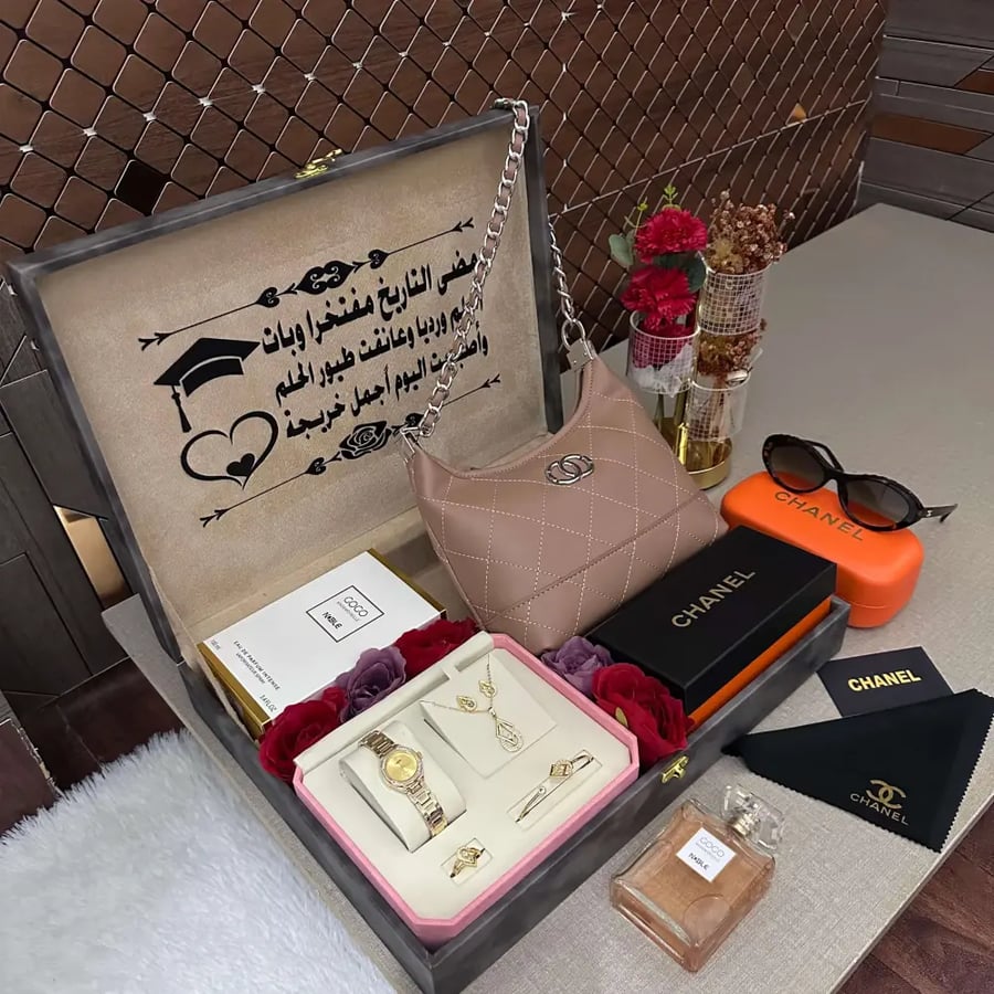 هدايا للخريجات الجامعيات والثانويه