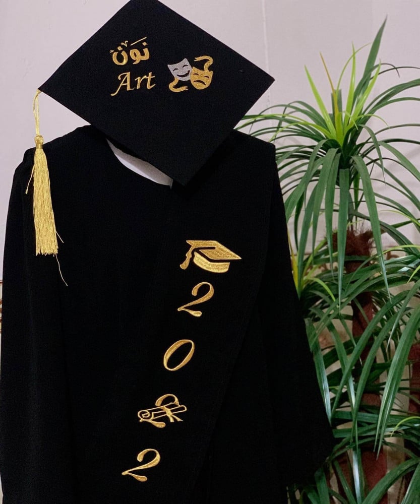 عبايات تخرج 2022