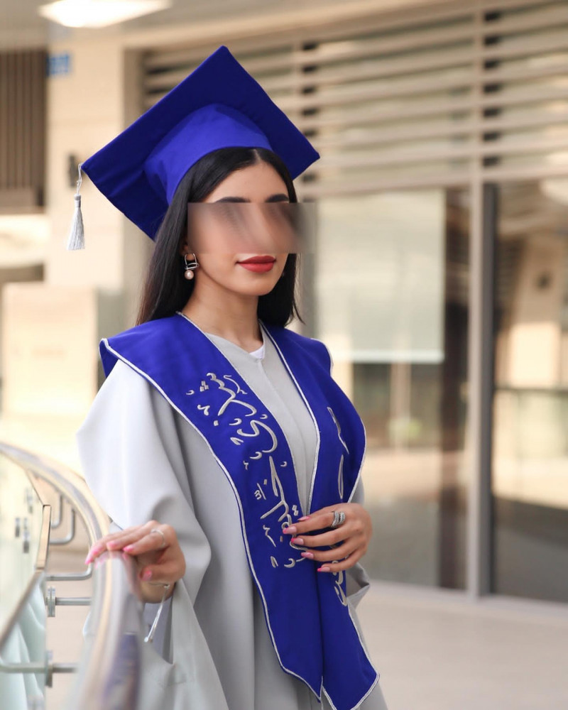 عبايات تخرج تفصيل بالاسم والعام حسب الطلب