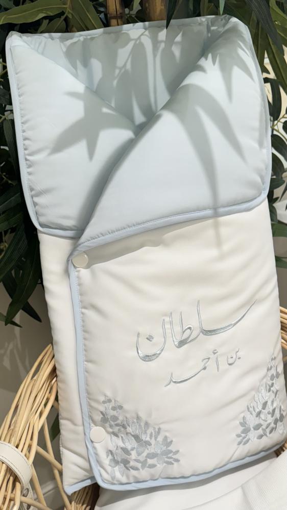 مدس مواليد + بطانية مواليد ثيم الورود