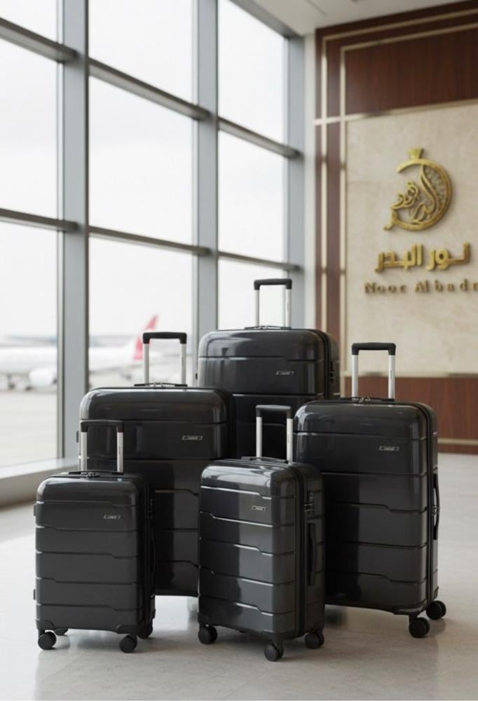 طقم شنط سفر مكون من 4 قطع ضد الكسل .