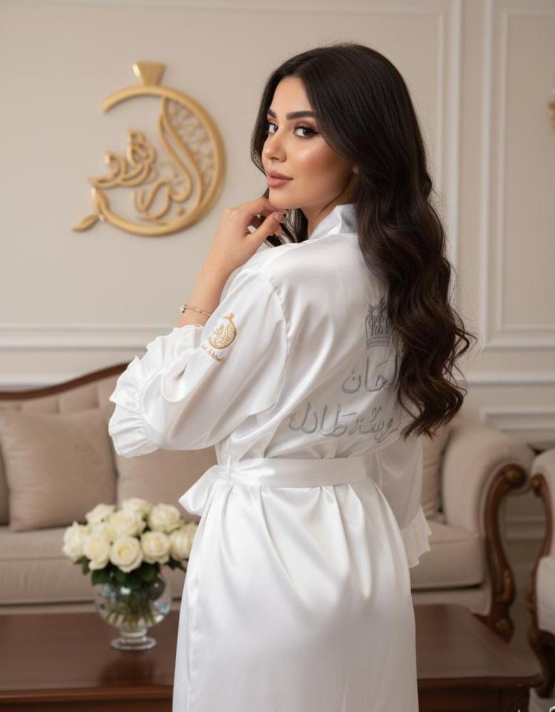 روب العروس مع التطريز حسب الطلب 05