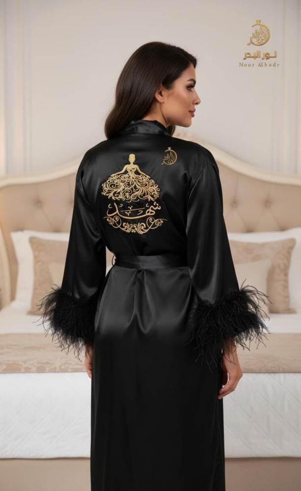 روب مع تطريز +ريش ألوان مختلفة 008-متجر نور البدر