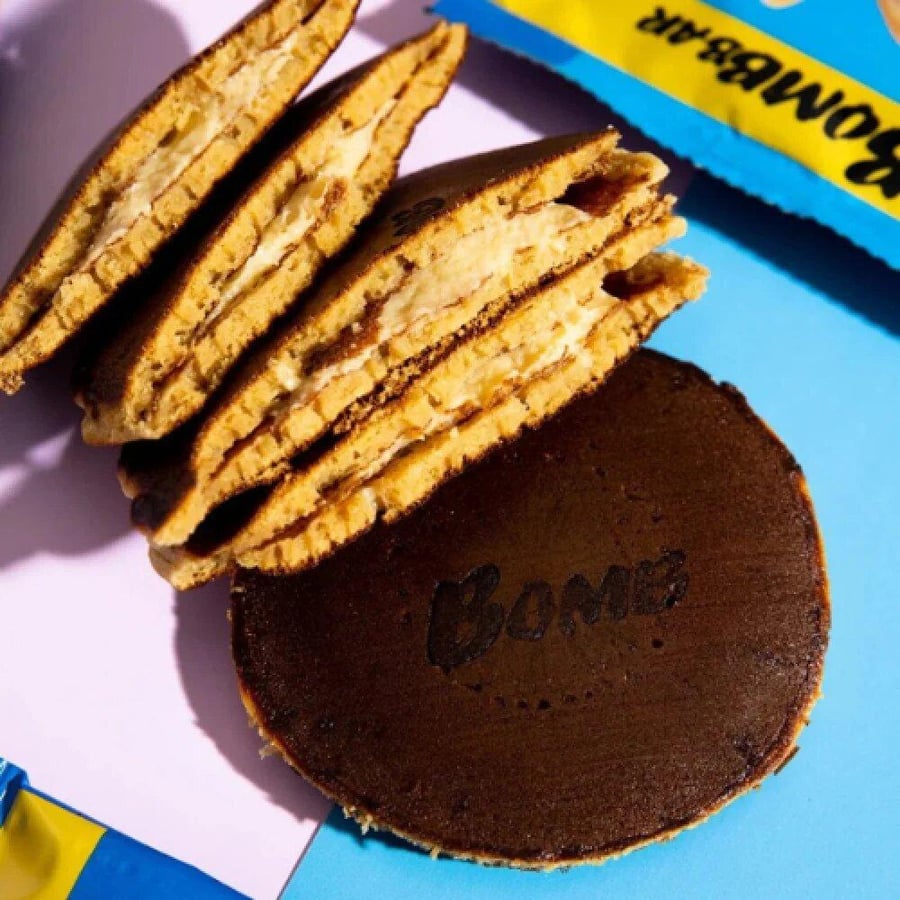 بانكيك بروتين من بومبار نكهة حليب مكثف 40جم - Bombbar Protein Pancake Condensed Milk 40g