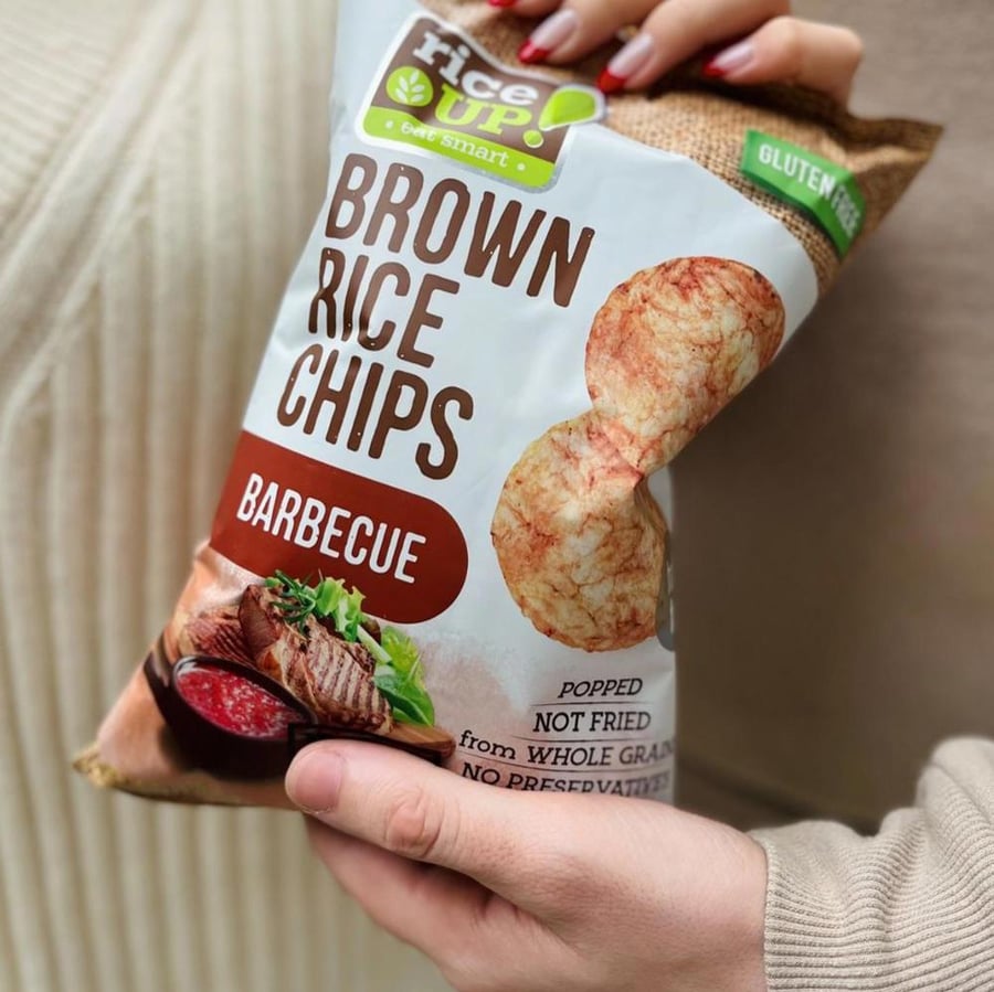 شيبس الأرز البني المقرمش من رايس أب بنكهة الباربيكيو 60جم - Rice Up Brown Rice Chips BBQ 60g