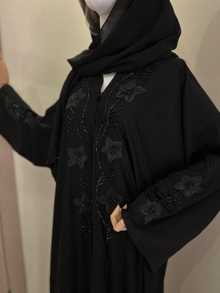 عباية الور مع خرز اسود شك كولكشن رند ٢