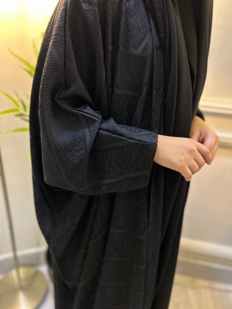 عباية نص بشت