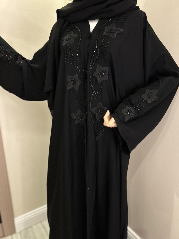 عباية الور مع خرز اسود شك كولكشن رند ٢