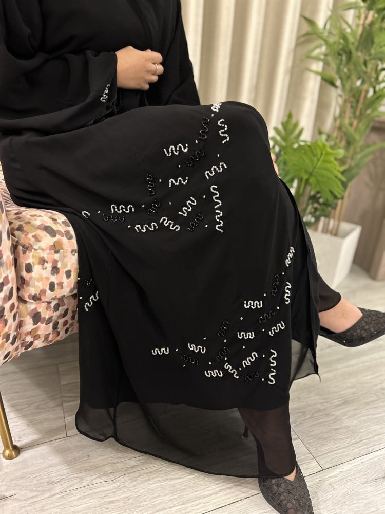 عباية امل )شيفون شك متداخل ابيض واسود