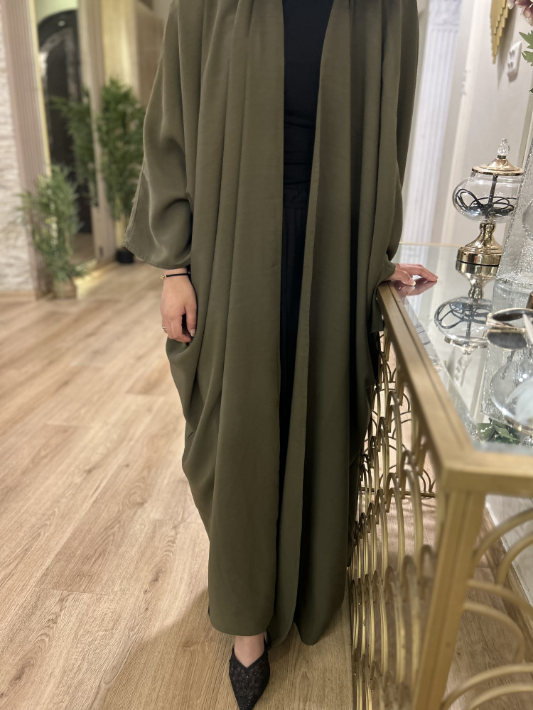 عباية لون زيتي فاتح