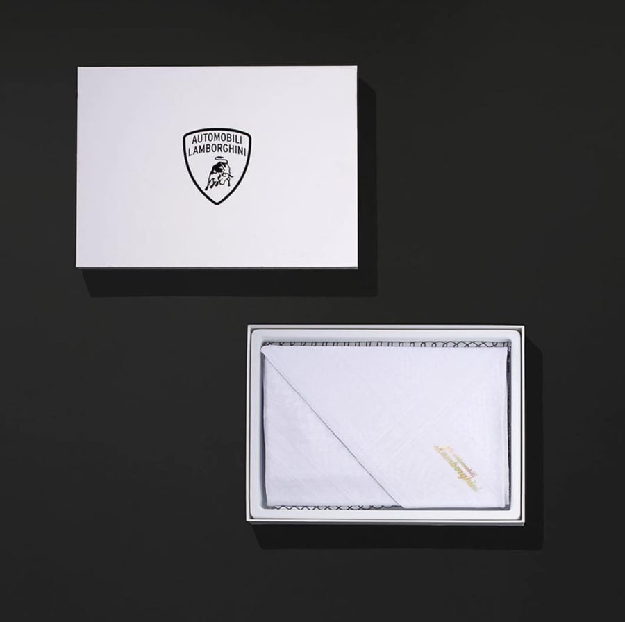 Lamborghini white ghutra