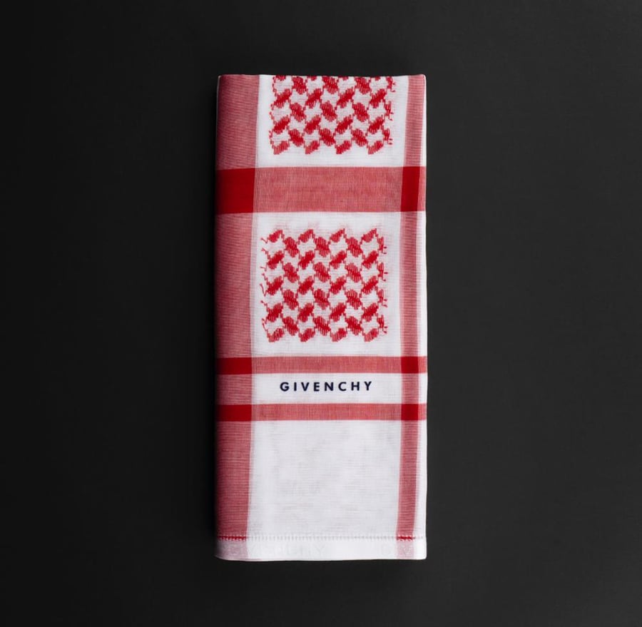 شماغ جيفنشي GIVENCHY 2023 رسمي