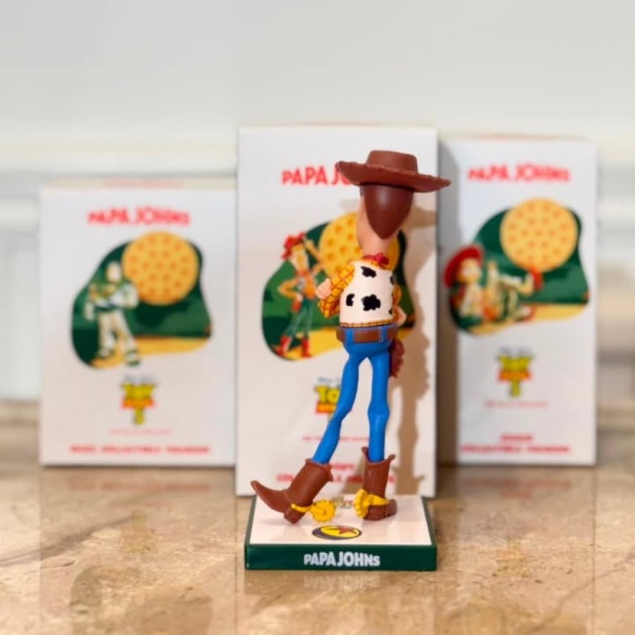 مجسم وودي – إصدار Papa Johns × Toy Story