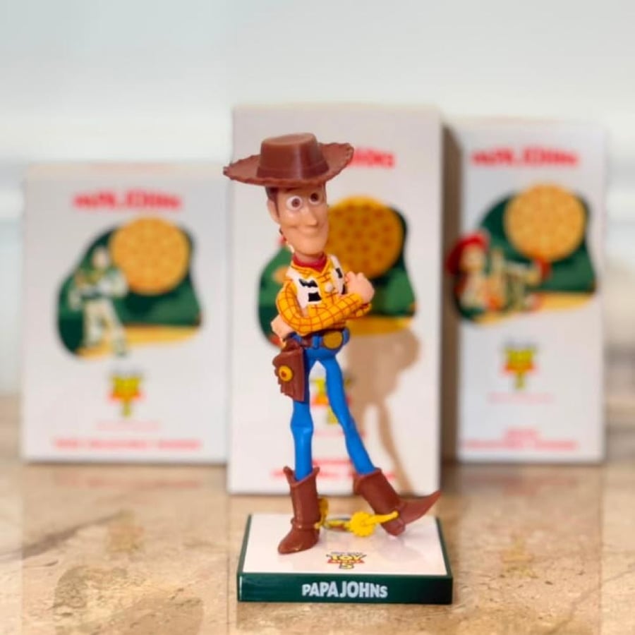 مجسم وودي – إصدار Papa Johns × Toy Story