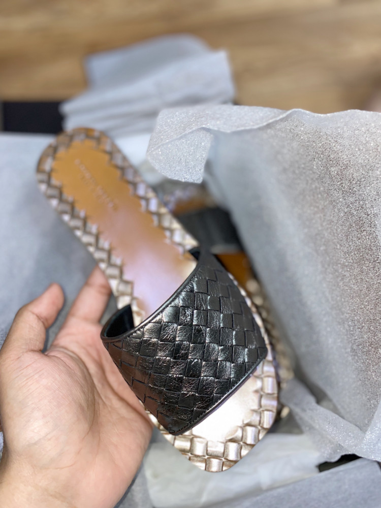 Bottega Veneta