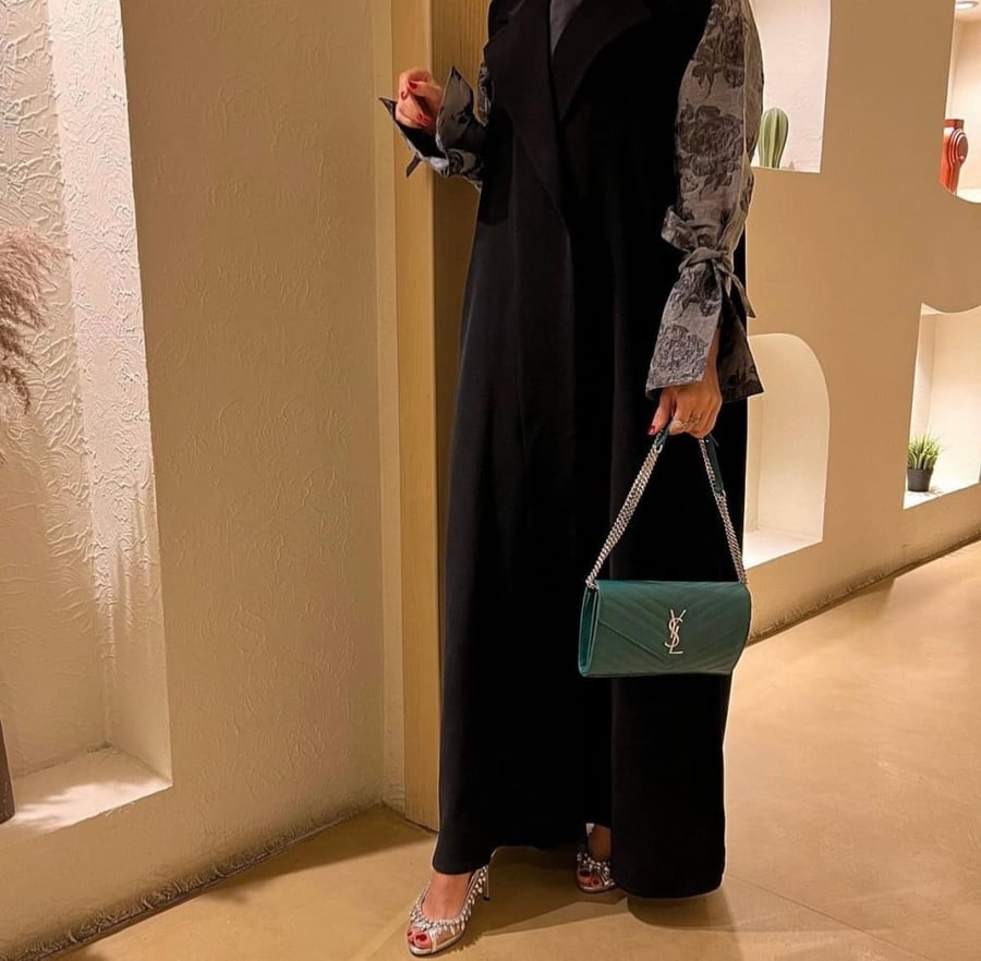 عباية كريب مع جكارا