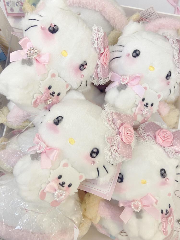 تعليقة دمية تشارمي كيتي مزينه | plushie of charmmykitty