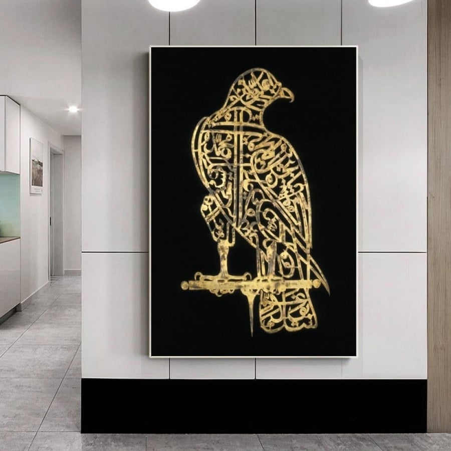 لوحة قماشية بتصميم صقر مزخرف مقاس 100x150 سم